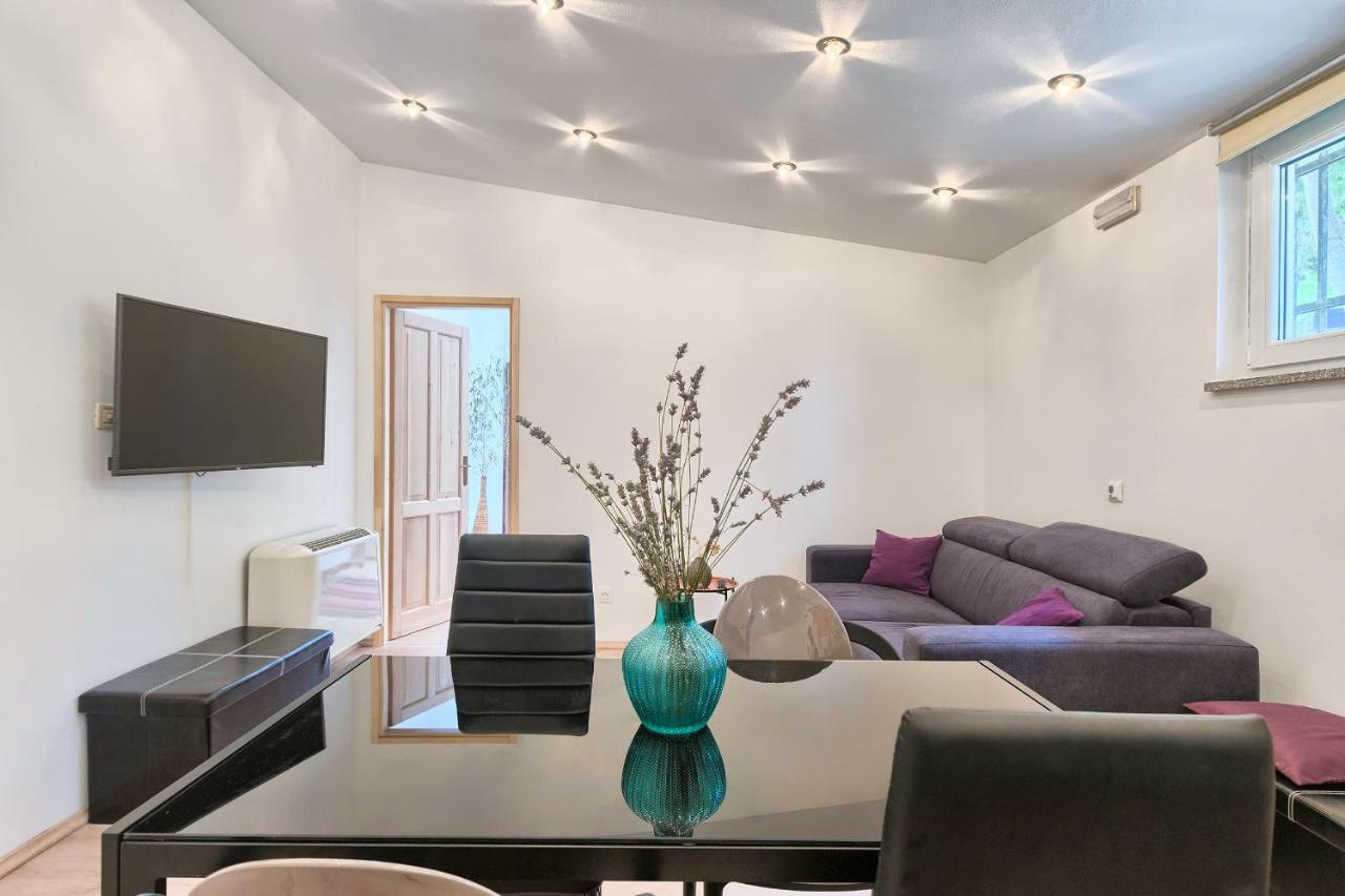 Wellness Apartman Kaiser Pula Exterior photo